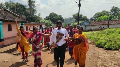 छात्राओं को अश्लील वीडियो दिखा करता था डर्टी काम, फिर एक दिन जो हुआ वो टीचर सोच भी नहीं सकता था