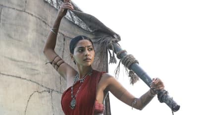 பிரபல நடிகரை காதலிக்கும் நடிகை ஐஸ்வர்யா லட்சுமி? நெருக்கமாக புகைப்படத்தோடு வெளியிட்ட வைரல் பதிவு!