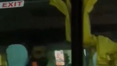 ആർത്തുവിളിച്ച് കേരളം! തിരക്ക് മാറ്റി വീഡിയോ കോളിലെ ആളെ കാട്ടി കോലി, പിന്നെ പറയാനുണ്ടോ; കയ്യടിമേളം