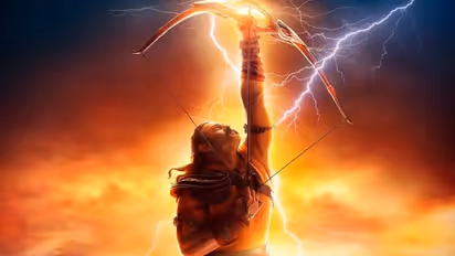 Adipurush First Look: On the 5th day of Navratri, Prabhas took a bow-arrow and posed like Lord Ram