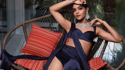 தூக்கில் தொங்கியபடி பிணமாக மீட்கப்பட்ட தமிழ் பட நடிகை... தற்கொலை செய்யும் முன் எழுதிய கடிதமும் சிக்கியது