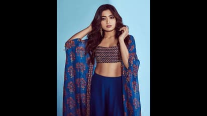 அல்ட்ரா மாடர்ன் உடையில்... ஒல்லி பெல்லி இடையை காட்டி பாலிவுட் நடிகைகளுக்கே செம்ம டஃப் கொடுக்கும் ராஷ்மிகா!