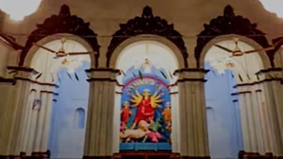 পেতলের টিকিট দেখিয়ে চোরবাগানের শীল বাড়ি থেকে টাকা পেতেন গরীব-দুখীরা, জেনে নিন সেই বাড়ির দুর্গাকথা