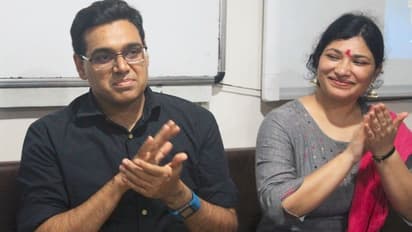 कहानी 12वीं फेल IPS की: गर्लफ्रेंड ने छोड़ा तो मांगा एक चांस, आज पति-पत्नी दोनों अधिकारी