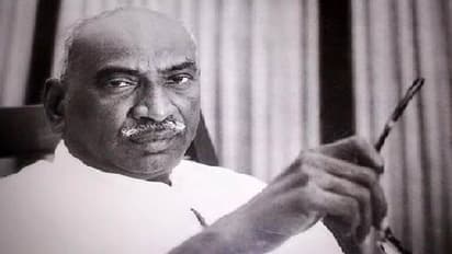 காமராசர் என்ற படிக்காத மேதையின் அரசியல் சித்தாந்த தொலைநோக்கு பார்வை!!