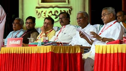 വിമർശനമുണ്ട്, പക്ഷേ... മുഖ്യമന്ത്രിക്കെതിരായ വിമര്‍ശനം മയപ്പെടുത്തി സിപിഐ രാഷ്ട്രീയ റിപ്പോർട്ട്