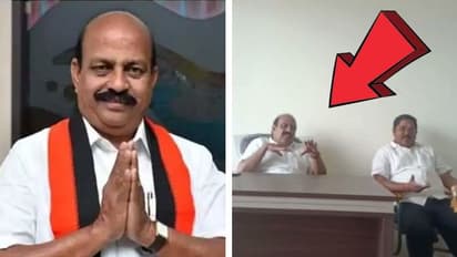 ‘60 % கமிஷன் வந்தே ஆகணும் !’ ஊராட்சி தலைவர்களிடம் கமிஷன் கேட்ட ஆம்பூர் திமுக MLA - வைரல் வீடியோ