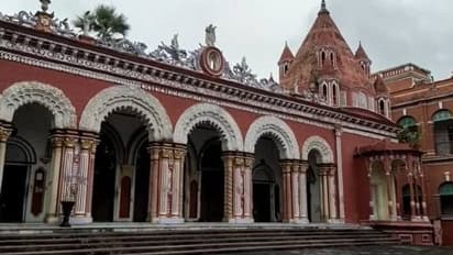 মুসলমান সম্প্রদায়ের দেখানো আলোতেই পথের দিশা পান মা দুর্গা, মালদহের চাঁচল রাজবাড়ির পুজোয় অদ্ভুত স্বপ্নাদেশ