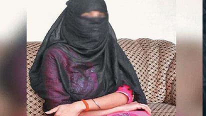 इंसानियत शर्मसार: दरिंदों ने महिला के साथ किया घिनौना काम, वो चीखती रही और हैवान करते रहे हद पार