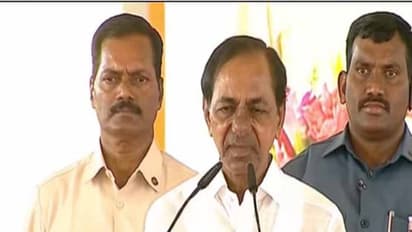 కేసీఆర్ కొత్త జాతీయ పార్టీ : బెజవాడలో బీఆర్ఎస్ పేరిట హోర్డింగ్లు, పోస్టర్లు