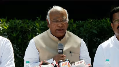 ಗಾಂಧಿ ಕುಟುಂಬದ ಸಲಹೆ ಪಡೆಯಲು ನಾಚಿಕೆಯಿಲ್ಲ: ಮಲ್ಲಿಕಾರ್ಜುನ ಖರ್ಗೆ