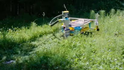 പുല്ല് വെട്ടാൻ പുതിയ യന്ത്രം; കിടിലൻ കണ്ടെത്തലുമായി യൂട്യൂബര്‍