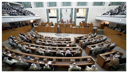 കുവൈത്ത് മന്ത്രിസഭ രാജിവെച്ചു