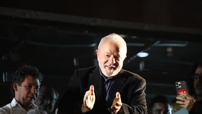 ഇടത് നേതാവ് ലുലയ്ക്ക് 50 ശതമാനം വോട്ട് നേടാനായില്ല; ബ്രസീല് പ്രസിഡന്റ് തെരഞ്ഞെടുപ്പ് രണ്ടാംഘട്ടത്തിലേക്ക്