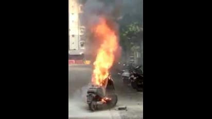 மீண்டும் அதிர்ச்சி !! எலெக்ட்ரிக் ஸ்கூட்டர் பேட்டரி வெடித்து 7 வயது சிறுவன் பலி