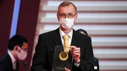 নোবেল পুরষ্কার পেলেন সোভেন্তে পাবো, জিন নিয়ে অসামান্য আবিষ্কারের জন্য