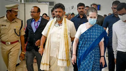 ഭാരത് ജോഡോ യാത്രയില്‍ പങ്കെടുക്കാനായി സോണിയാ ഗാന്ധി കര്‍ണാടകയിൽ