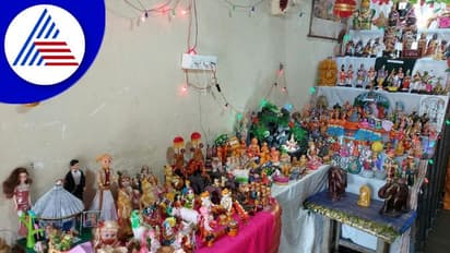 Chikkamagaluru: ನವರಾತ್ರಿ ಗೊಂಬೆಗಳಲ್ಲಿ ಮೈಸೂರು ರಾಜ ಪರಂಪರೆಯ ಅನಾವರಣ