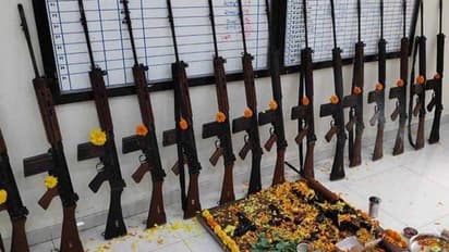 Ayudha Puja 2022: क्यों की जाती है आयुध पूजा? जानें इसका महत्व, इतिहास और शुभ मुहूर्त