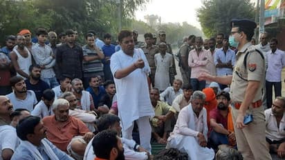 मेरठ: पूरी रात दीपक का सिर रखकर लगाया गया जाम, सुबह एसएसपी भी खाली हाथ हुए वापस