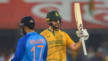 IND vs SA 2022-23, Indore T20I: Rossouw's ton hands India a target of 228; Twitter compliments
