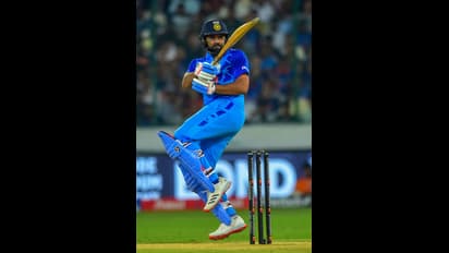 രോഹിത്തും സംഘവും കരുതിയിരുന്നോ; രണ്ടാം സന്നാഹത്തില് പേസ് എക്സ്പ്രസിനെ ഇറക്കാന് വെസ്റ്റേണ് ഓസ്ട്രേലിയ