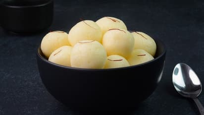 1000 രൂപയ്ക്ക് ദീപാവലി സ്വീറ്റ്സ് ഓർഡർ ചെയ്തു,  ഓൺലൈൻ തട്ടിപ്പിൽ നഷ്ടമായത് 2.4 ലക്ഷം രൂപ 