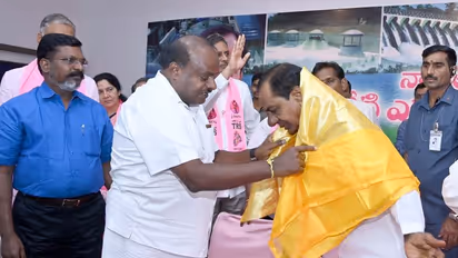 కేసీఆర్ ఓ లెజెండ్.. తెలంగాణలో పోరాటం చూశాం, దేశంలోనూ గెలుస్తారు : కుమారస్వామి