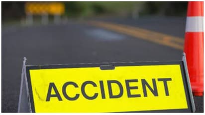 ഇടുക്കിയിൽ വാഹനാപകടം; മിനി ബസ് മറിഞ്ഞ് പത്ത് പേർക്ക് പരിക്ക്