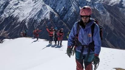 ഉത്തരാഖണ്ഡ് മഞ്ഞിടിച്ചിൽ ദുരന്തത്തിൽ മരണം 19 , തെരച്ചിലിന് 30 സംഘങ്ങൾ