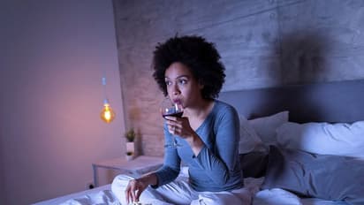 ರಾತ್ರಿ ಲೇಟಾಗಿ ಮಲಗೋ ಅಭ್ಯಾಸವೇ? ತೂಕ ಹೆಚ್ಚಲು ಇದೂ ಒಂದು ಕಾರಣ