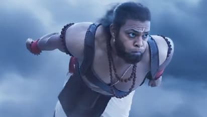 फिल्म आदिपुरुष में हनुमान की दिखाई दाढ़ी-लेकिन मूंछ कर दी गायब, डायरेक्टर ओम राउत को मिला कानूनी नोटिस