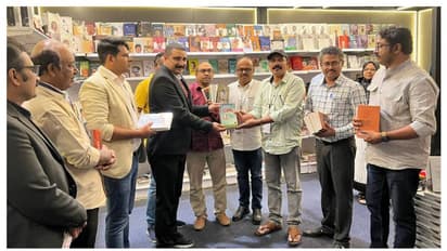 റിയാദ് പുസ്തകമേളയിൽ ‘ബുക്‌സ് ബയിങ് ചാലഞ്ചു’മായി മീഡിയ ഫോറം