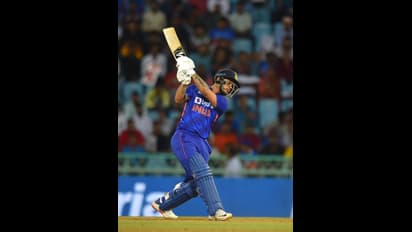 സെഞ്ചുറി കൂട്ടുകെട്ടുമായി ഇഷാന്‍- ശ്രേയസ് സഖ്യം; ദക്ഷിണാഫ്രിക്കയ്‌ക്കെതിരെ ഇന്ത്യക്ക് വിജയപ്രതീക്ഷ