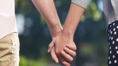 ഇഷ്ടപ്പെട്ടയാളെ ജീവിത പങ്കാളിയായി തെരഞ്ഞെടുക്കുന്നത് മനുഷ്യബന്ധത്തിൻ്റെ പൂർത്തീകരണമെന്ന് കോടതി