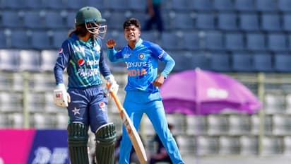 'ತುಂಬಾ ಹಣ ವೇಸ್ಟ್ ಮಾಡ್ತಾಳೆ': WPL ಹರಾಜಿನಿಂದ ಬಂದ ಹಣವನ್ನು ಇನ್ವೆಸ್ಟ್ ಮಾಡಲು ಪೂಜಾ ವಸ್ತ್ರಾಕರ್ ತಂದೆ ಸಲಹೆ..!