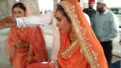 పార్టీ కార్యకర్తను పెళ్లి చేసుకున్న ఆప్ మహిళా ఎమ్మెల్యే...