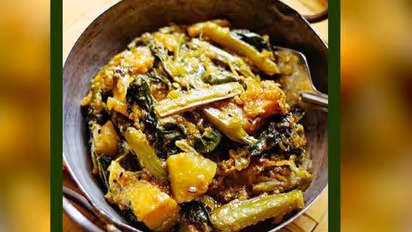 লক্ষ্মী পুজোর ভোগে বানাতে পারেন নিরামিষ লাবড়া, রইল সহজ রেসিপির হদিশ