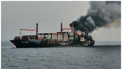 ചെങ്കടലില്‍ ചരക്കു കപ്പലിന് തീപിടിച്ചു; 25 ജീവനക്കാരെ സൗദി അതിര്‍ത്തി രക്ഷാസേന രക്ഷിച്ചു