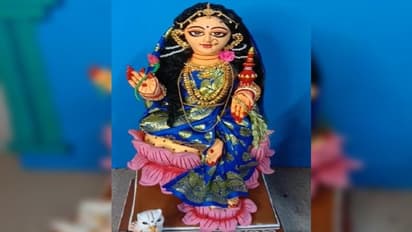 লক্ষ্মী পুজোর সঙ্গে কীভাবে জড়িয়ে রয়েছে জেগে থাকার বার্তা? জানুন 'কোজাগরী'-র প্রকৃত অর্থ