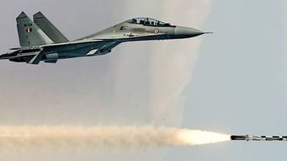 पूर्वोत्तर के आसमान में गरजे भारतीय वायु सेना के लड़ाकू विमान, आंखें दिखा रहे ड्रैगन का हौसला हुआ पस्त