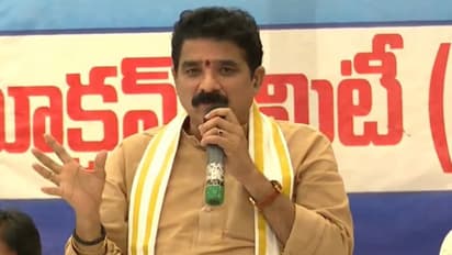 విశాఖ రాజధాని కోసం కరణం ధర్మశ్రీ రాజీనామా.. జేఏసీ కన్వీనర్కు లేఖ అందజేత.. రాజీనామా చేయాలని అచ్చెన్నకు సవాలు..