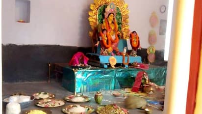 কোজাগরি লক্ষী পূর্ণিমা কি এবং কেন এই তিথিতেই লক্ষ্মীদেবীর আরাধনা করা হয়