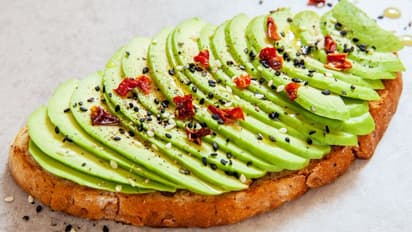 Cholesterol Diet: കൊളസ്ട്രോള് കുറയ്ക്കാന് ഡയറ്റില് ഉള്പ്പെടുത്താം ഈ പഴങ്ങളും പച്ചക്കറികളും...