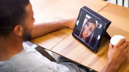 Are you in a long-distance relationship? Here are 5 tips to make it last long