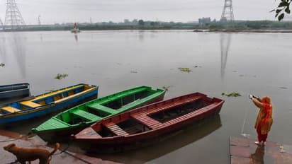 अक्टूबर में आई राजधानी में बाढ़.. मोहाली सिटी सेंटर की एक बन रही बिल्डिंग ढही, 8 मजदूर दबे
