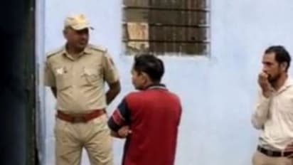 വെള്ളി പാദസരം മോഷ്ടിക്കാൻ വൃദ്ധയുടെ ഇരു കാൽപാദങ്ങളും വെട്ടിമാറ്റി, കൊടും ക്രൂരത 100 വയസുകാരിയോട്