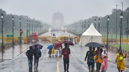 Weather Report: पश्चिमी उत्तर प्रदेश में भारी बारिश का अलर्ट, स्कूलों की छुट्टी, जानिए IMD की भविष्यवाणी