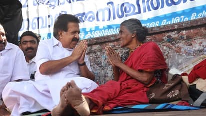 ദയാബായിയുടെ അനിശ്ചിതകാല സമരം ഒമ്പതാം ദിവസം; ഇന്ന് കരിദിനം, സമരക്കാരെ തിരിഞ്ഞ് നോക്കാതെ സര്‍ക്കാര്‍ 