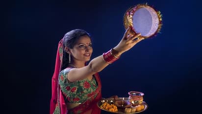 Karwa Chauth 2022: करवा चौथ पर भूलकर ना करें ये 5 काम, सुहाग के लिए होगा अशुभ